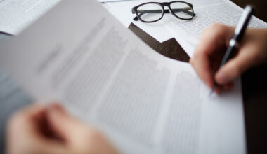 Tłumaczenia przysięgłe dla firm - kiedy Twój biznes będzie potrzebować eksperta?