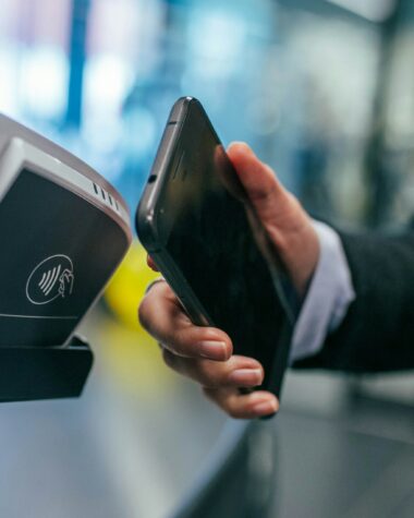 Ustawa o BLIK — koniec z przelewami na zły numer telefonu