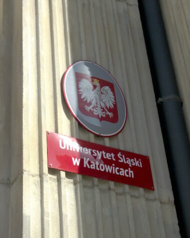 UOKiK i policja weszli do BIK, ING i mBanku — czy banki karały klientów za szukanie tańszych kredytów?