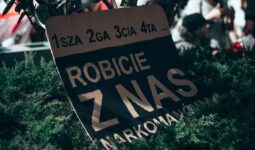 Płace realnie rosną najwolniej od 2023 roku — z 516 zł podwyżki zostaje 150 zł